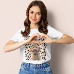 Personalisiertes Pastellrosa mit Foto und Name des T-Shirt<br><div class="desc">Zeigen Sie mit unserem Personalisierten Pastel Pink Dog Foto T - Shirt Ihre Liebe für Ihren Furry Freund! Der T - Shirt mit dem einfachen, kurzen Ärmel ist mit einem weichen pastellrosa Hintergrund versehen, der mit einem Foto Ihres geliebten Hundes und seinem Namen versehen ist. Dieser T - Shirt ist...</div>