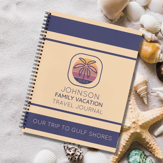 Personalisiertes Reisejournal für Familienurlaub Notizbuch (Keep track of your precious memories with this simple travel journal. )