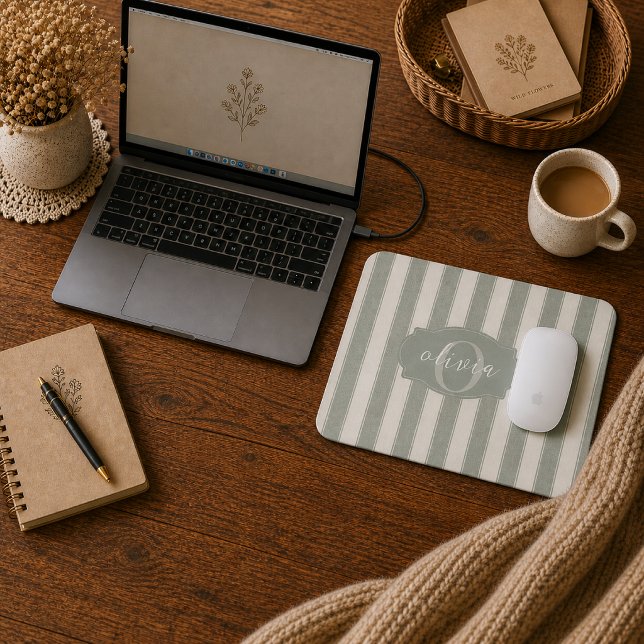 Personalisiertes Rustikales Salbeigrün Gestreift Mousepad (Von Creator hochgeladen)