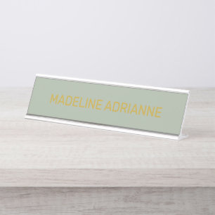 Personalisiertes Salbei & Gold Modernes Schreibtis Schreibtischnamensplakette