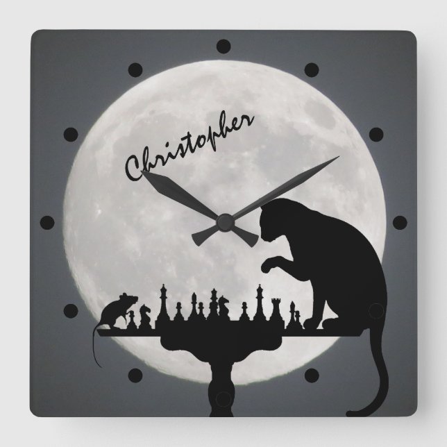 Personalisiertes Schachspiel mit Vollmond Quadratische Wanduhr (Vorderseite)
