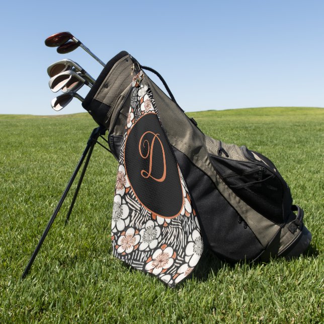 Personalisiertes Schwarz-Rot-Flora-Muster Golfhandtuch (Gras)