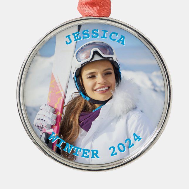 Personalisiertes Sky Blue Text Round-Family-Foto Ornament Aus Metall (Vorne)