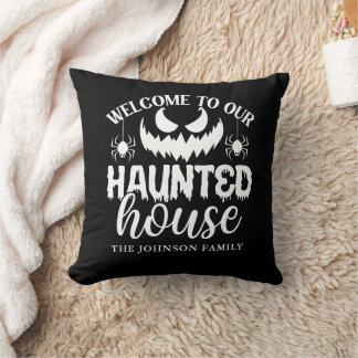 Personalisiertes Spukhaus Halloween-Familie Kissen