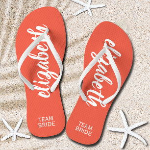 Personalisiertes Team Bridge Peach and White Flip Flops