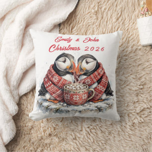 Personalisiertes Weihnachten 2026 Cozy Puffins Hei Kissen