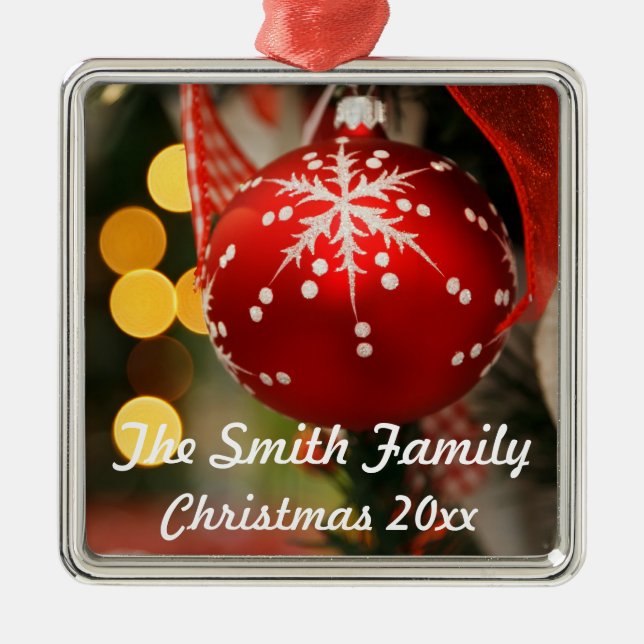 Personalisiertes Weihnachtsgeschenk in Rot und Gol Ornament Aus Metall (Vorne)