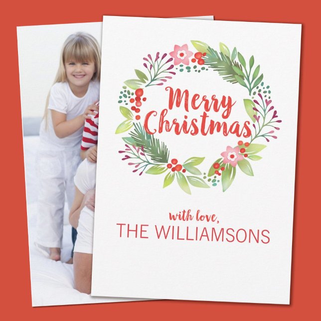 Personalisiertes Weihnachtskranz-Foto Feiertagskarte (A pretty watercolor floral Christmas wreath decorates this holiday photo card. )