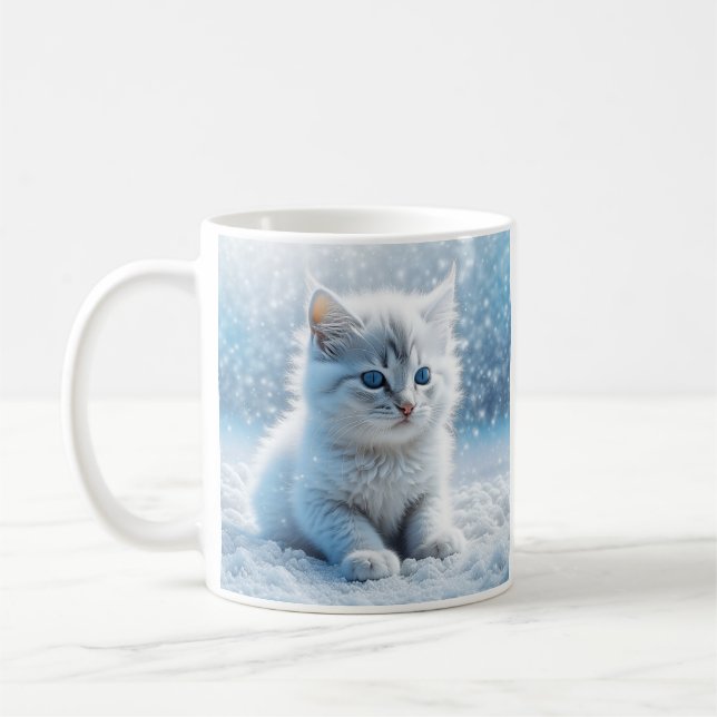 Personalisiertes weißes Kitten im Schnee Kaffeetasse (Links)