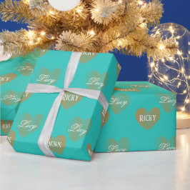 Personalisiertes, zweimal goldenes Herz, türkis Geschenkpapier