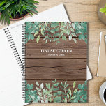 Personalize Barn Wood Eukalyptus Greenery Planer<br><div class="desc">Dieser rustikale Planer ist mit Eukalyptus in Aquarellfarben und Grün in Grüntönen auf einem Stallholzhintergrund dekoriert. Passen Sie es mit Ihrem Namen und Jahr an. Original Wasserfarbe © Michele Davies.</div>