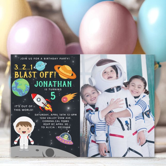 Personalized Astronaut Birthday with Photo Space Einladung (Von Creator hochgeladen)