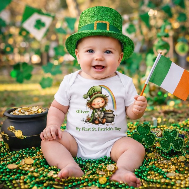 Personalized Baby’s First St. Patrick’s Day  Baby Strampler (Von Creator hochgeladen)