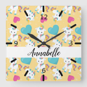 Personalized Baby Unicorns & Hearts Quadratische Wanduhr
