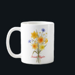 Personalized Birth Flower Narcissus Custom Kaffeetasse<br><div class="desc">Celebrate a special connection with our Watercolor Birth Flower Personalized Mug. Featuring a floral illustration that represents the unique beauty of their birth month, this mug blends artistic flair with everyday functionality. The soft, ethereal watercolor textures pop against the crisp ceramic, creating a piece that feels more like a work...</div>
