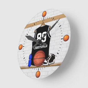 Personalized Black and White Basketball Jersey Runde Wanduhr