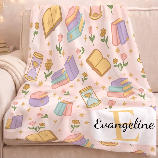 Personalized Bookish Magic Pastel Girl Name Pink Fleecedecke (Von Creator hochgeladen)