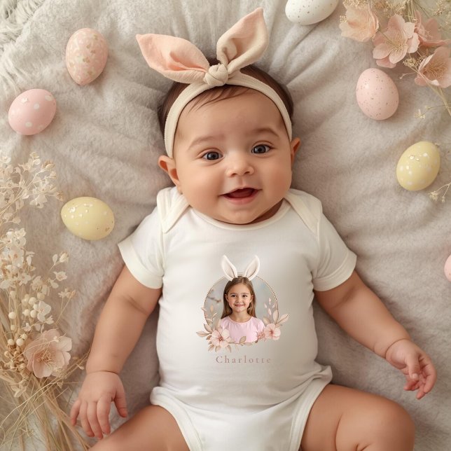Personalized Easter Bunny Photo Baby Bodysuit Strampler (Von Creator hochgeladen)