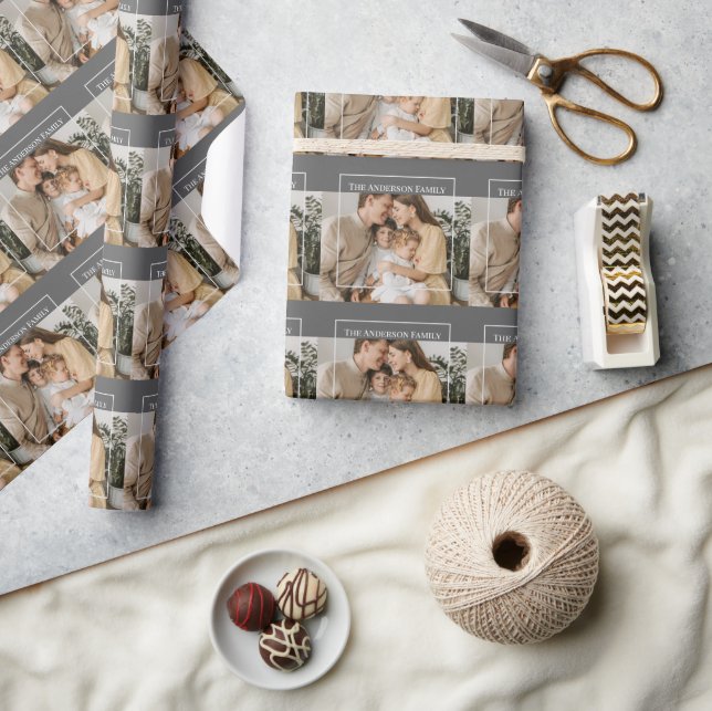 Personalized Family Photo | Custom Family Name  Geschenkpapier (Kunsthandwerk)