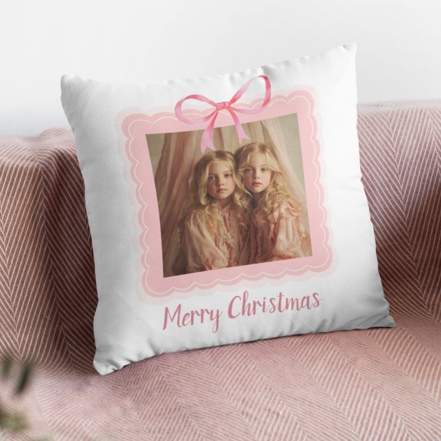 Personalized Family Photo Merry Christmas Pillow Kissen (Von Creator hochgeladen)