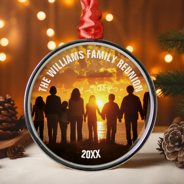 Personalized Family Reunion Photo 2025 Christmas Ornament Aus Metall (Von Creator hochgeladen)