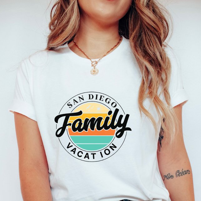 Personalized Family Vacation; Custom Summer Sunset T-Shirt (Von Creator hochgeladen)