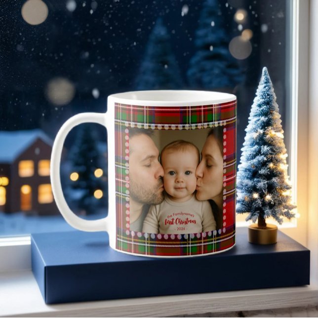 Personalized First Christmas Photo Tartan Kaffeetasse (Von Creator hochgeladen)