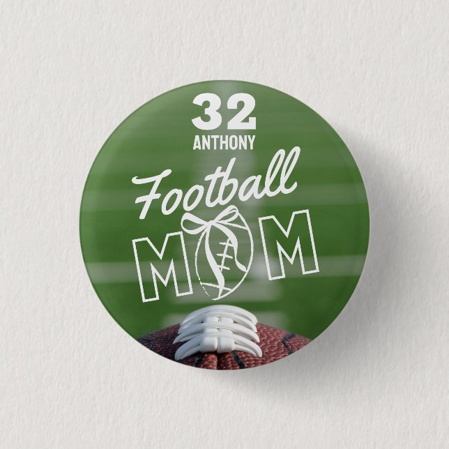 Personalized Football Mom Pin, Jersey & Name Button (Vorderseite)