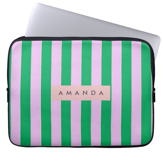 Personalized Fresh Green and Pink Striped Retro Laptopschutzhülle (Vorderseite)