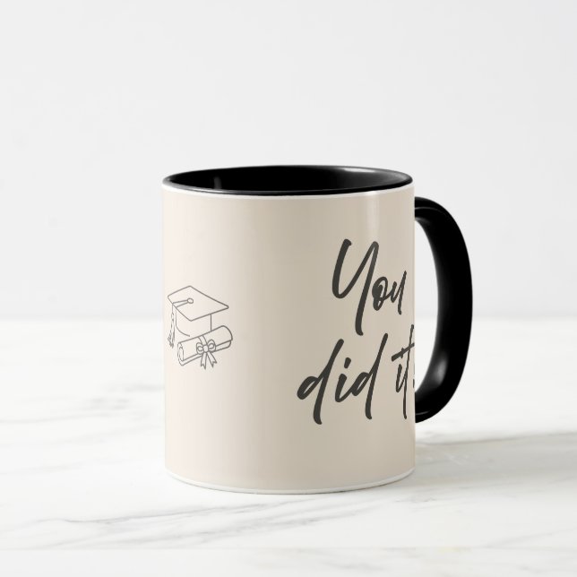 Personalized Graduate Mug – Elegant Script Style (Devant droit)