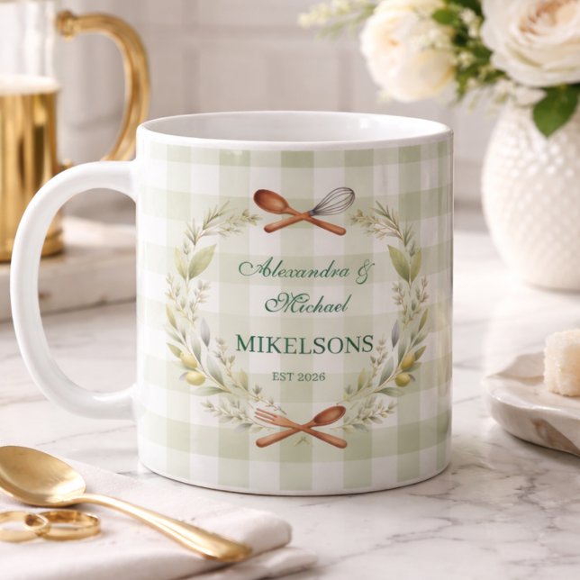 Personalized Green Gingham Newlywed Wedding Kaffeetasse (Von Creator hochgeladen)