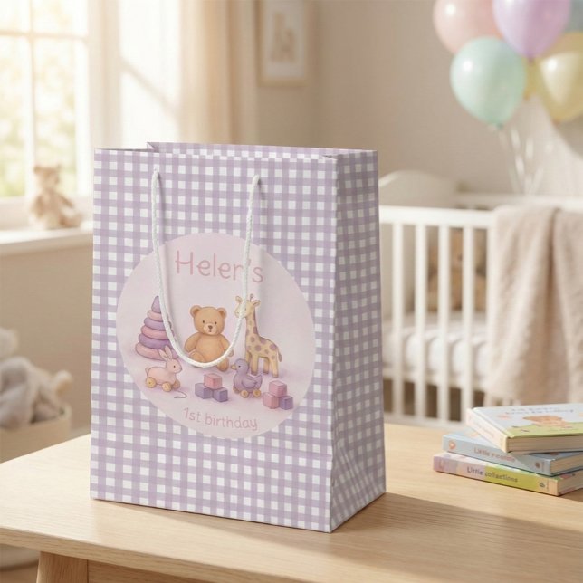 Personalized Lavender Gingham 1st Birthday  Mittlere Geschenktüte (Von Creator hochgeladen)