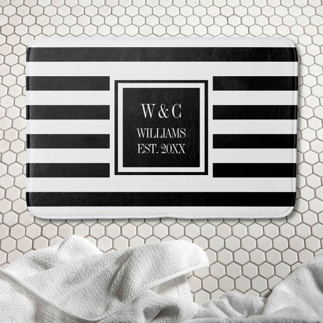 Personalized Monogram Black White Stripe Badematte (Von Creator hochgeladen)