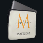 Personalized Monogram & Name  Laptopschutzhülle<br><div class="desc">Protect your device in style with a custom laptop sleeve featuring an elegant monogram and personalized name. Designed for both function and fashion, this sleek sleeve offers a snug fit to guard against scratches, dust, and everyday bumps. The refined monogram design adds a professional yet personal touch, making it ideal...</div>