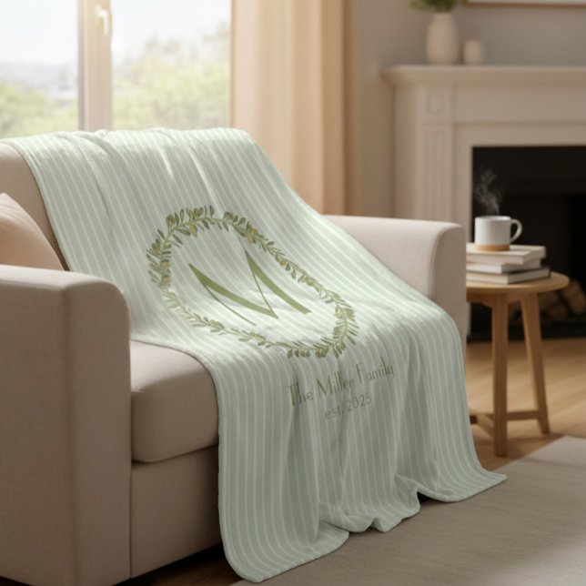 Personalized Olive Wreath Monogram  Fleecedecke (Von Creator hochgeladen)