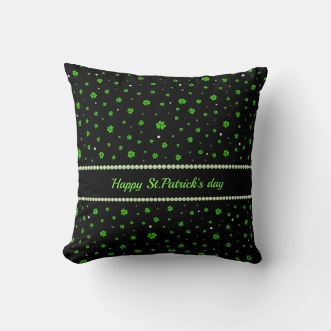 Personalized Pattern of green shamrocks with pearl Kissen (Vorderseite)