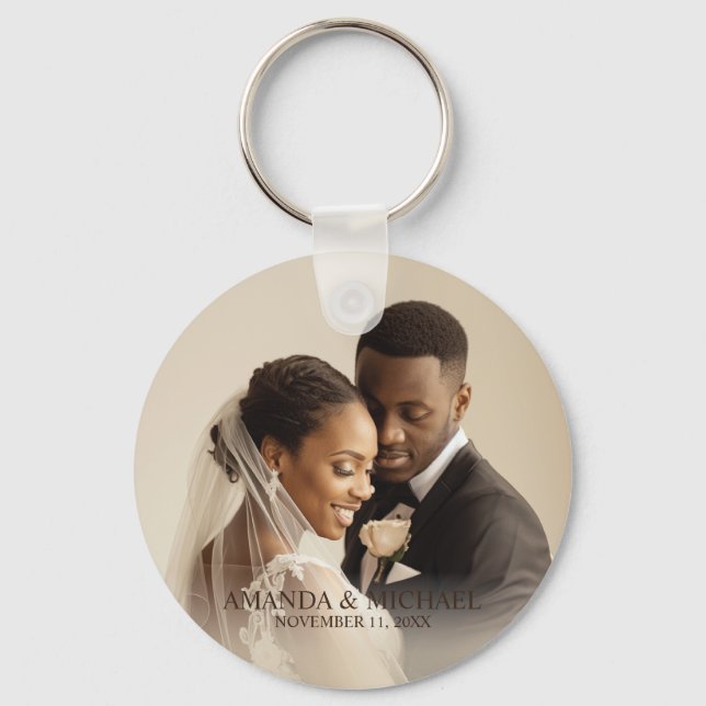 Personalized Photo Favor with Names & Wedding Date Schlüsselanhänger (Vorderseite)
