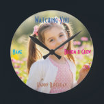 Personalized Photo & Text Custom Birthday Gift Runde Wanduhr<br><div class="desc">Create the perfect birthday keepsake with this personalized photo wall clock. Easily customize with your favorite picture, name, and special message for a truly unique gift they will cherish.</div>