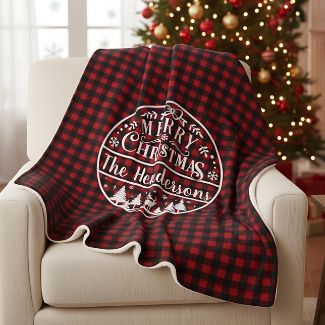 Personalized Red & Black Plaid Merry Christmas Sherpadecke (Von Creator hochgeladen)