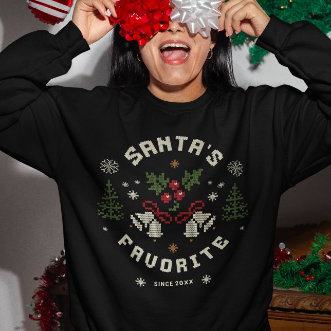 Personalized “Santa’s Favorite” Faux Knit Sweatshirt (Von Creator hochgeladen)