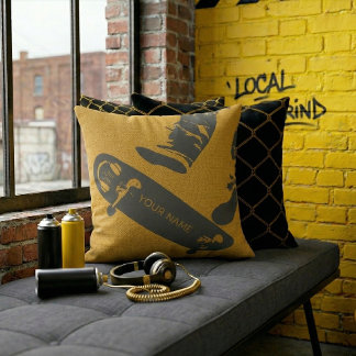 Personalized Skateboard Jump – Black And Gold Kissen