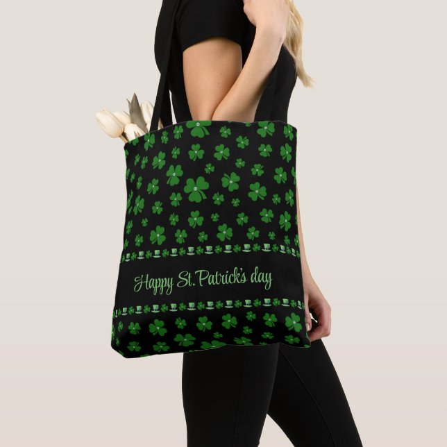 Personalized St. Patrick’s Day Shamrock on Black Tasche (Von Nahem)