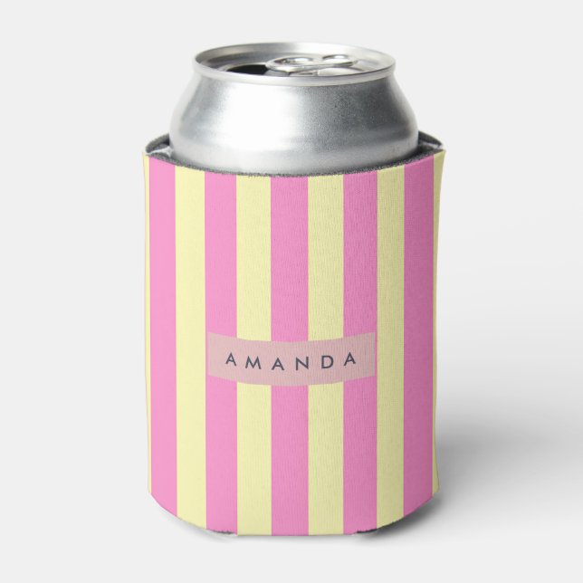 Personalized Sweet Pastel Pink and Yellow Stripe Dosenkühler (Kanne Vorderseite)