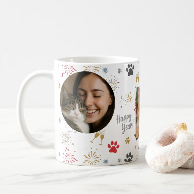 Personalized Three-Photo New Year's Pet Paw Print  Kaffeetasse (Mit Donut)