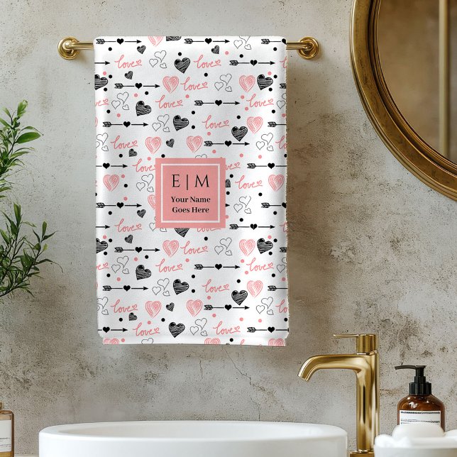 Personalized Valentine Bath Towel Pink Black Heart Badhandtuch Set (Personalized Valentine Bath Towel Pink Black Hearts)