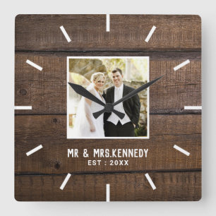 Personalized Wedding Photo Anniversary Barnwood Quadratische Wanduhr