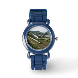 Personenzug in Neef Armbanduhr