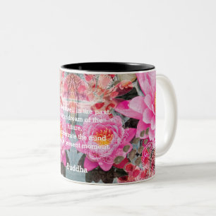 Persönlicher zweifarbiger Mandala mit rosa Lotus-S Zweifarbige Tasse