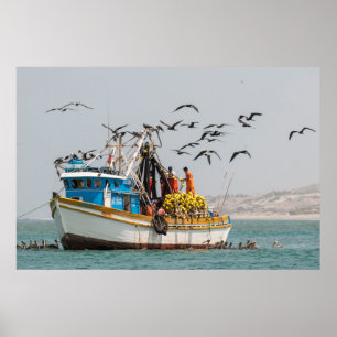 Peru, Los Organos. Fischerboot in Los Organos Poster