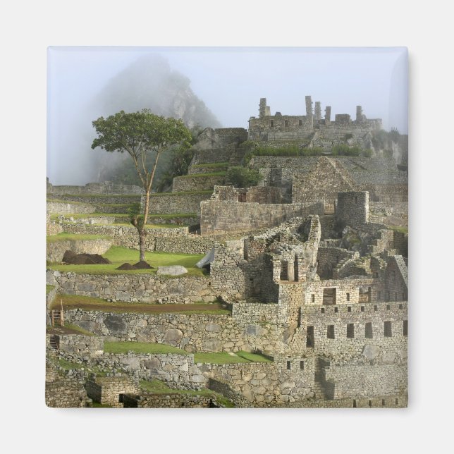 Peru, Machu Picchu. Die alte Zitadelle Magnet (Vorne)